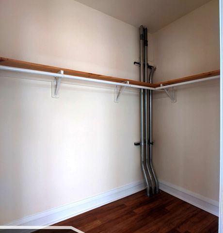 2536 N Sawyer Avenue 206, Chicago, IL 60647