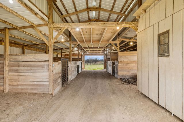 3685 Hartsville Pike, Castalian Springs, TN 37031