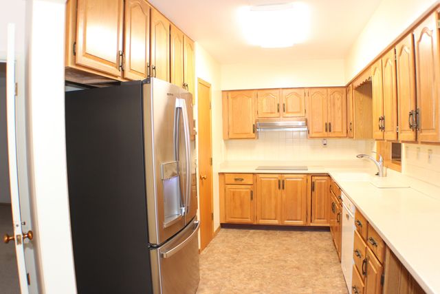 3210 15th Street A, Moline, IL 61265