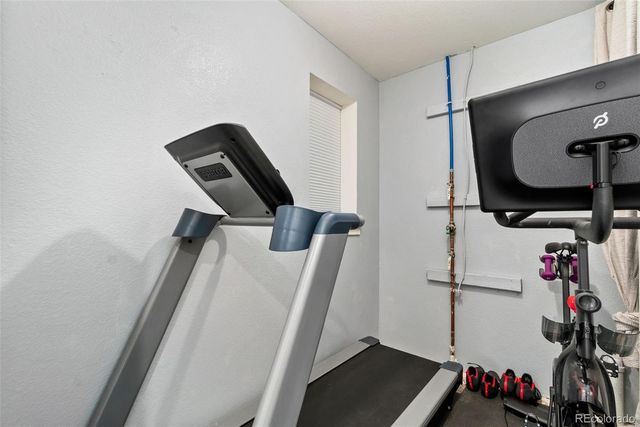 7808 W 43rd Place, Wheat Ridge, CO 80033