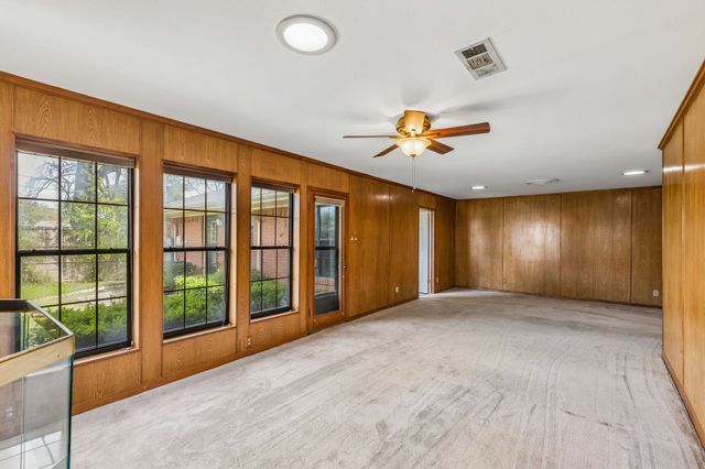 521 Huntingdon Court, Irving, TX 75061