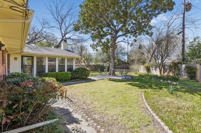 521 Huntingdon Court, Irving, TX 75061