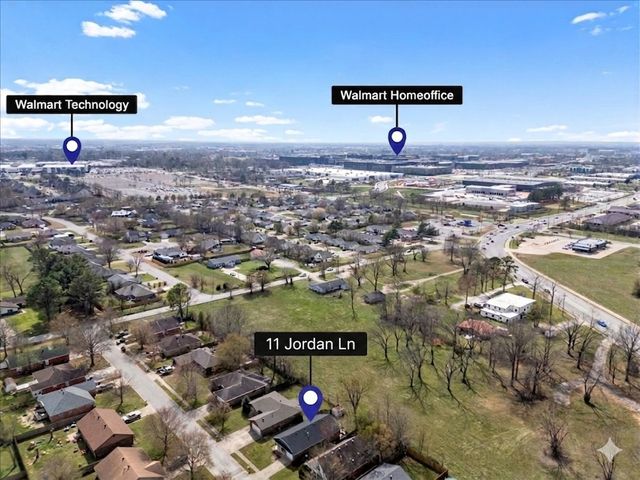 11 Jordan Lane, Bentonville, AR 72712