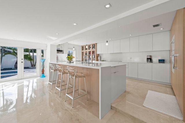 838 W Palmetto Park Road, Boca Raton, FL 33486