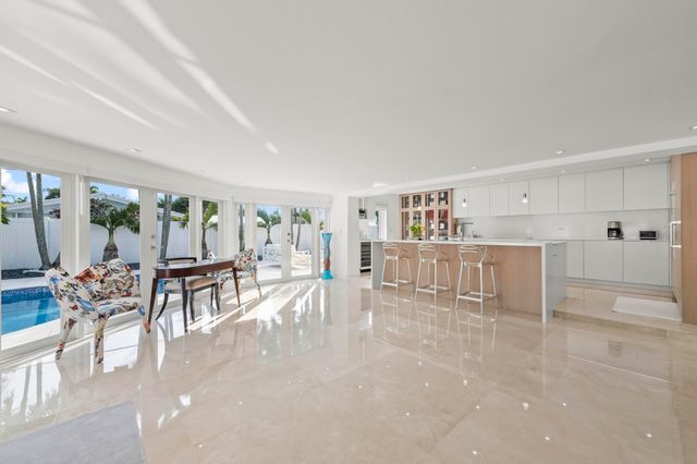 838 W Palmetto Park Road, Boca Raton, FL 33486