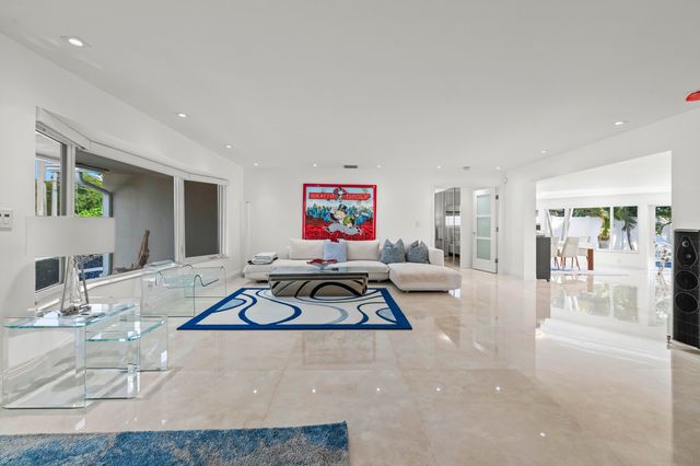 838 W Palmetto Park Road, Boca Raton, FL 33486