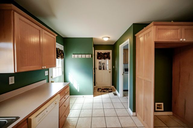 423 Honeysuckle Lane, Monett, MO 65708