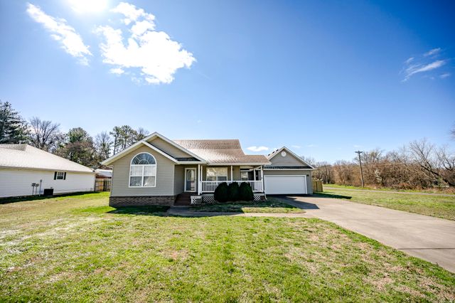 423 Honeysuckle Lane, Monett, MO 65708