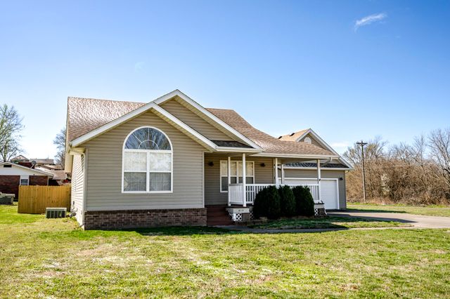 423 Honeysuckle Lane, Monett, MO 65708