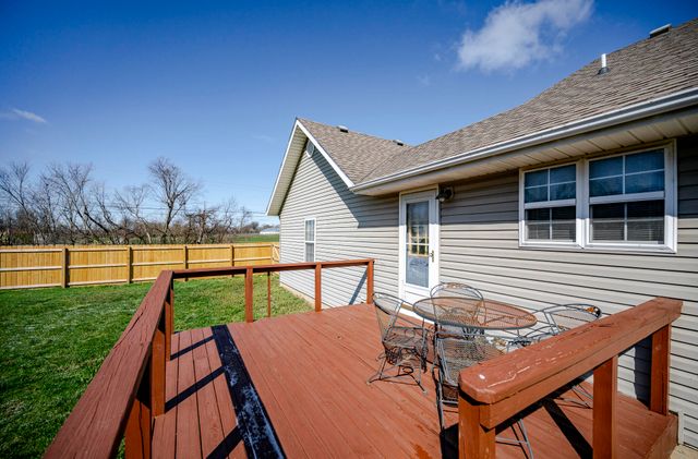 423 Honeysuckle Lane, Monett, MO 65708