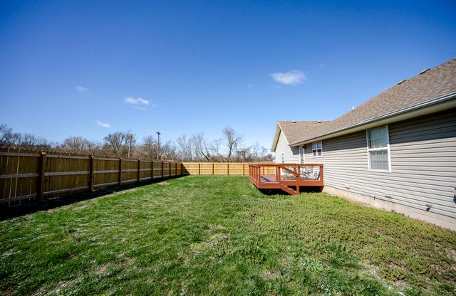 423 Honeysuckle Lane, Monett, MO 65708