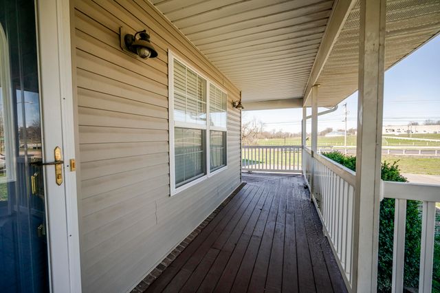 423 Honeysuckle Lane, Monett, MO 65708