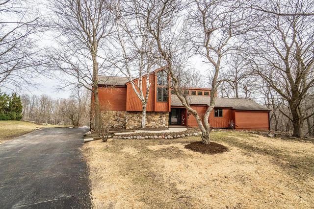 3113 Rolaine PARKWAY, Hartford, WI 53027