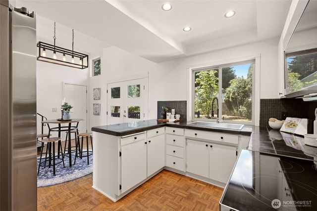 22022 78th Place W, Edmonds, WA 98026