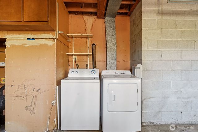22022 78th Place W, Edmonds, WA 98026
