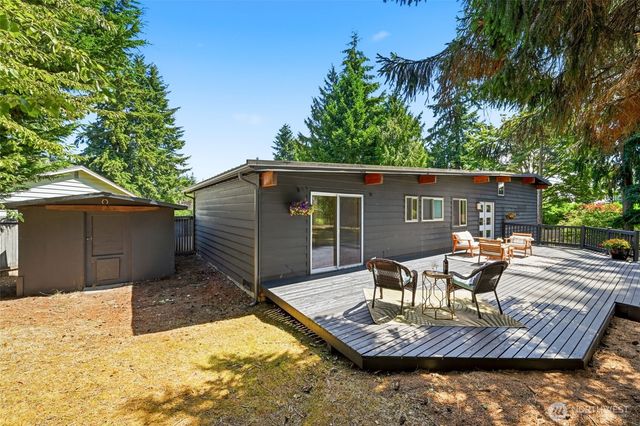 22022 78th Place W, Edmonds, WA 98026