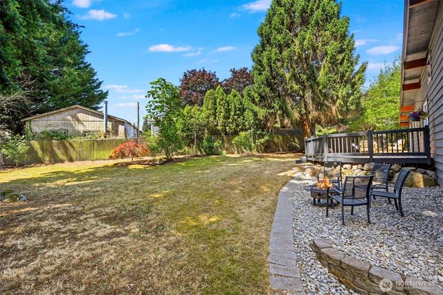 22022 78th Place W, Edmonds, WA 98026