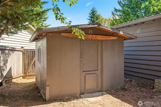 22022 78th Place W, Edmonds, WA 98026