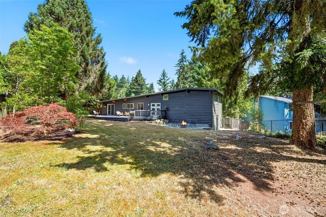 22022 78th Place W, Edmonds, WA 98026