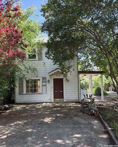 2154 W KINGS HWY, San Antonio, TX 78201