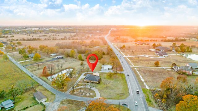 2535 36th Street NE, Paris, TX 75462