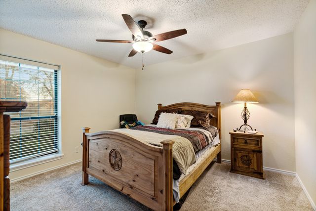 2535 36th Street NE, Paris, TX 75462