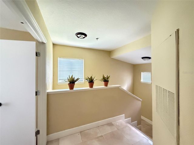 13212 ARBOR ISLE DRIVE 201, Tampa, FL 33637