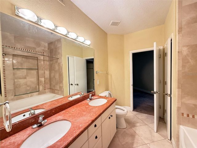 13212 ARBOR ISLE DRIVE 201, Tampa, FL 33637