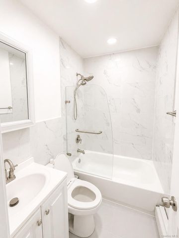 46-12 161st Street 3B, Flushing, NY 11358