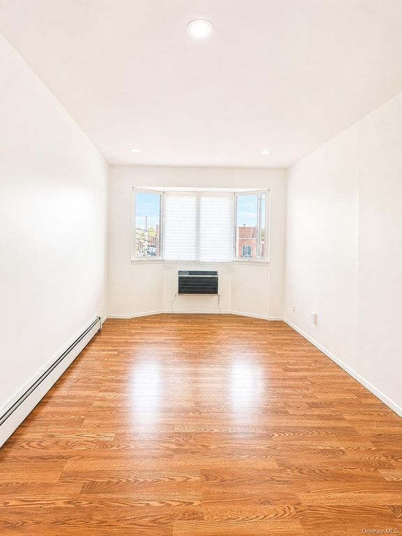 46-12 161st Street 3B, Flushing, NY 11358