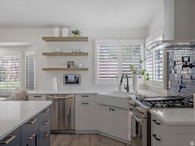 7909 S TWELVE PINES DR, Sandy, UT 84094