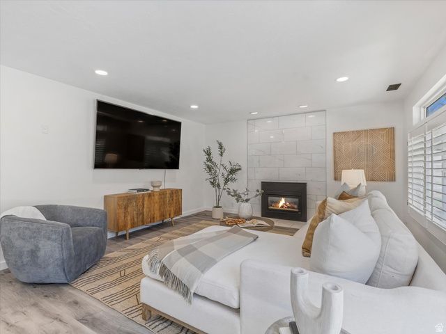 7909 S TWELVE PINES DR, Sandy, UT 84094