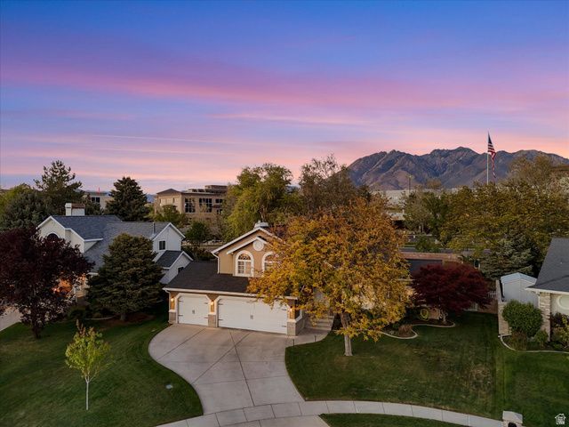 7909 S TWELVE PINES DR, Sandy, UT 84094