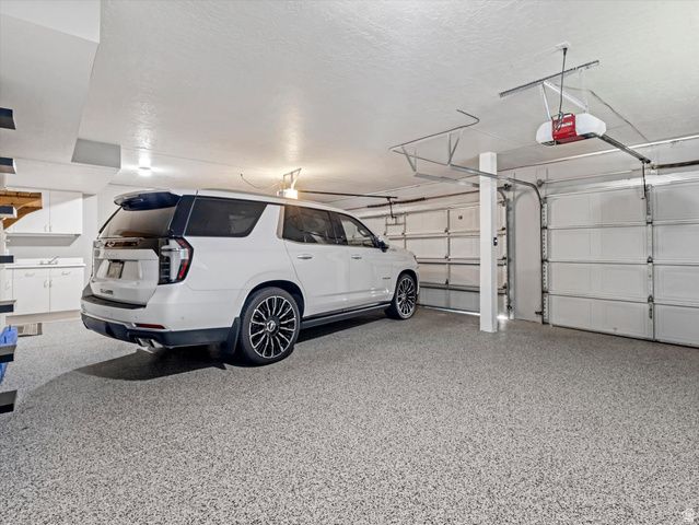 7909 S TWELVE PINES DR, Sandy, UT 84094