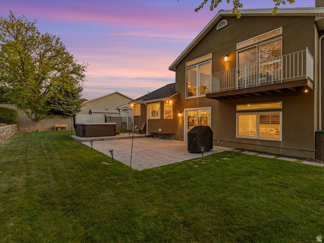 7909 S TWELVE PINES DR, Sandy, UT 84094
