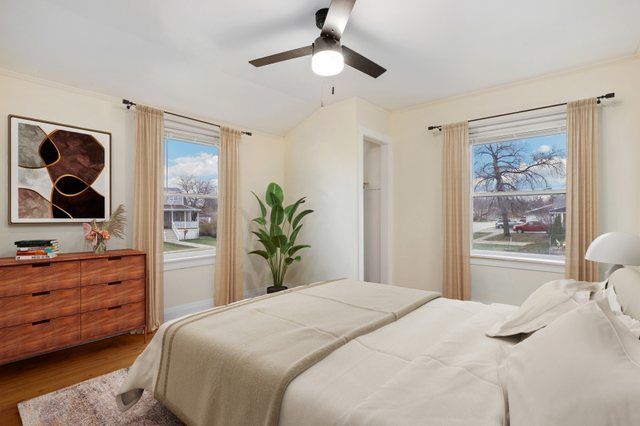 2821 W 102nd Street, Evergreen Park, IL 60805