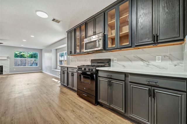 22250 Queenbury Hills Drive, Houston, TX 77073