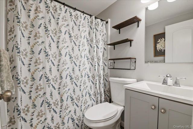 1347 Peters Boulevard, Bay Shore, NY 11706