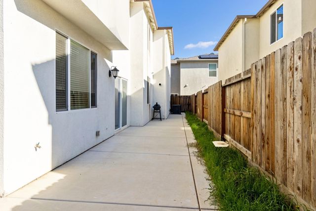 5548 Camalot Ct, Marysville, CA 95901