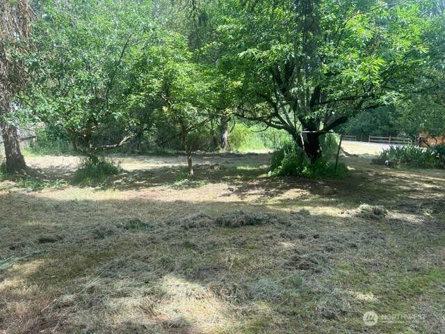 10395 NE Pine Way, Bainbridge Island, WA 98110