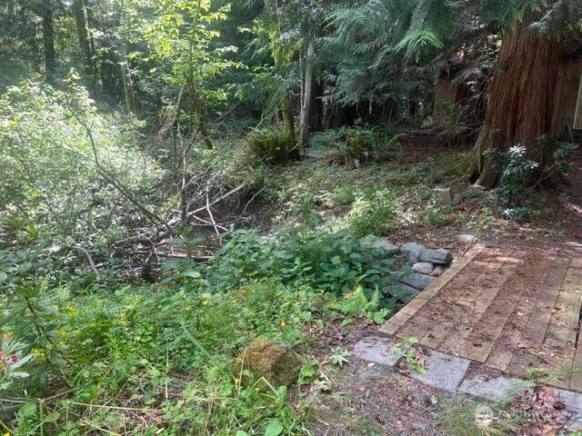 10395 NE Pine Way, Bainbridge Island, WA 98110