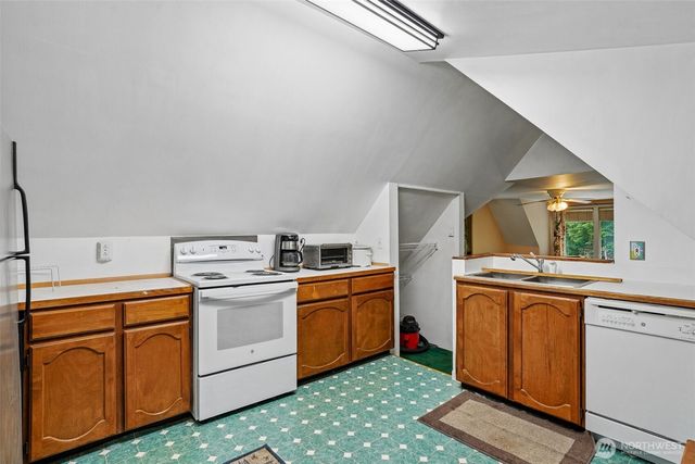 4902 Issaquah Pine Lake Road, Sammamish, WA 98029