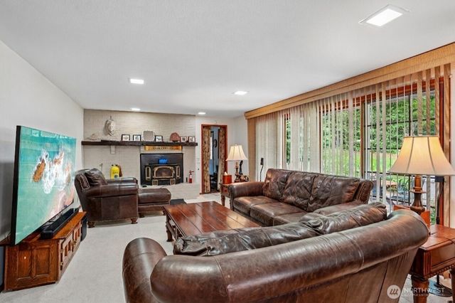 4902 Issaquah Pine Lake Road, Sammamish, WA 98029