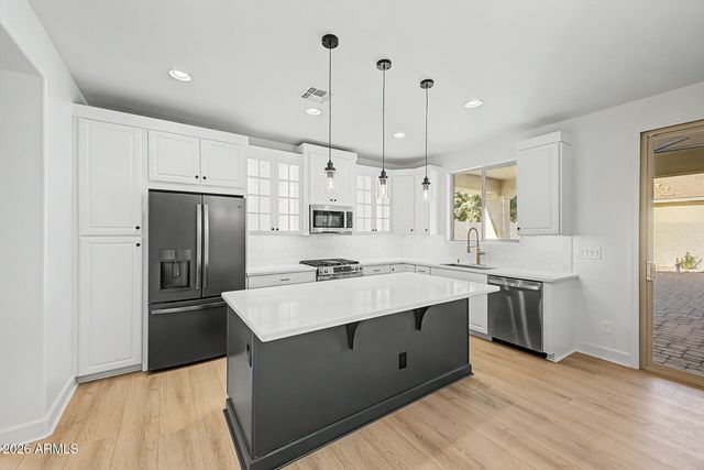 5145 S TODD Lane, Mesa, AZ 85212