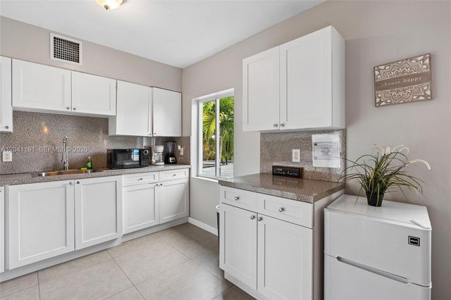 435 NE 69th Street 1, Miami, FL 33138