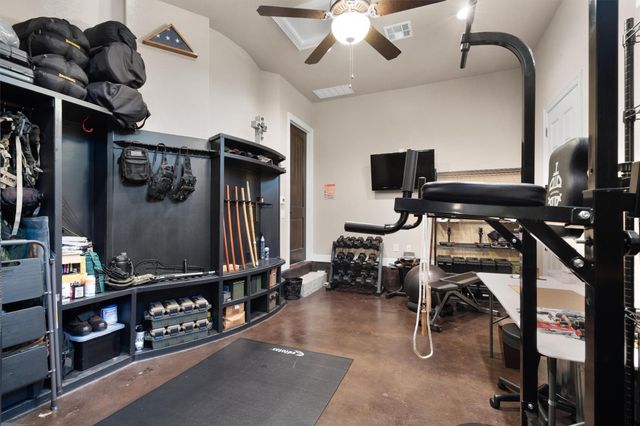 304 Pheasant Meadow MDW, Liberty Hill, TX 78642