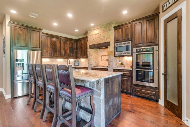 304 Pheasant Meadow MDW, Liberty Hill, TX 78642