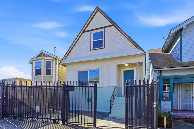 2217 E 24th Street, Oakland, CA 94606