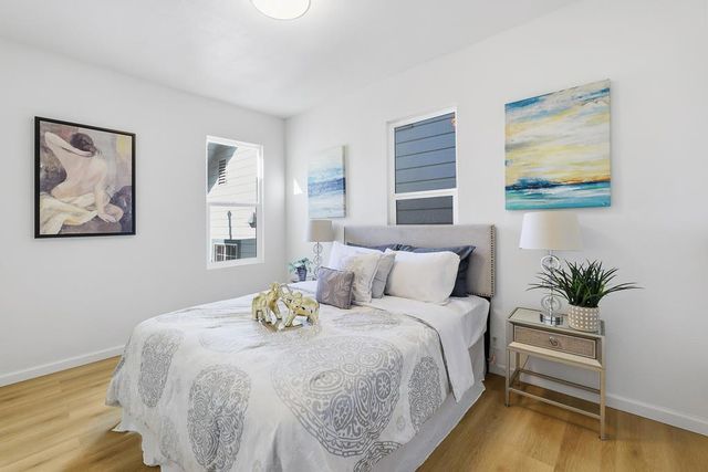 2217 E 24th Street, Oakland, CA 94606