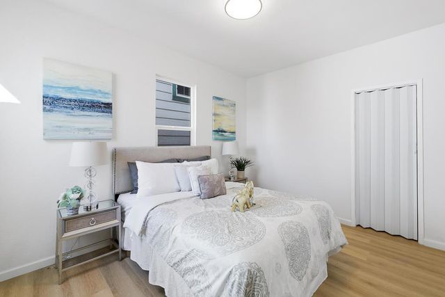 2217 E 24th Street, Oakland, CA 94606